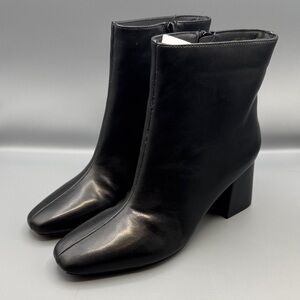JOURNEE HAYLINN SQUARE TOE BOOTIES IN VEGAN LEATHER